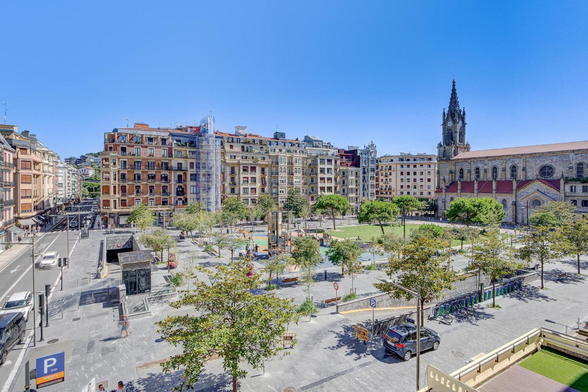 Apartamentos Gran Via By Sanse Holidays サン・セバスティアン エクステリア 写真